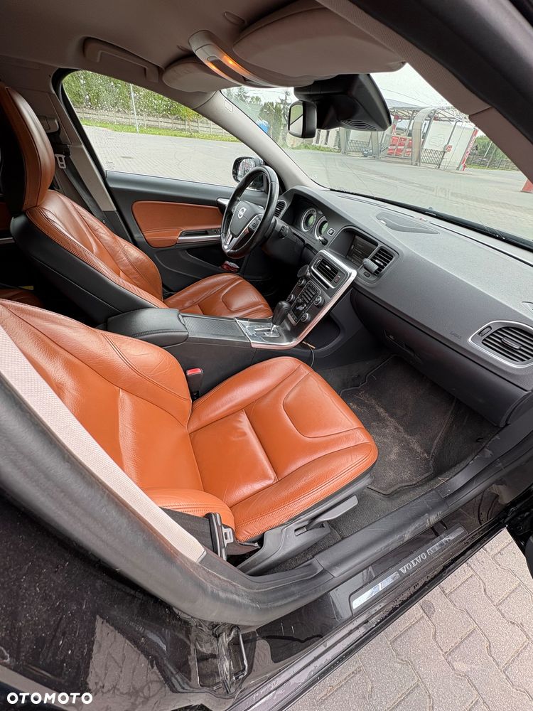 Volvo V60 D3 Geartronic Momentum - 8