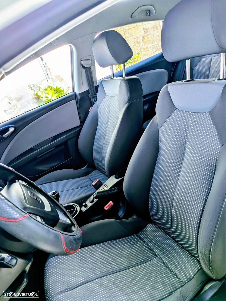 SEAT Leon 1.6 TDI Ecomotive Reference - 6