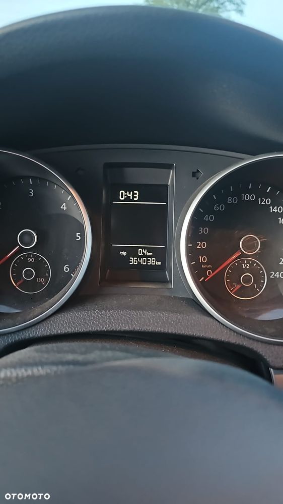 Volkswagen Golf 2010 photo 3