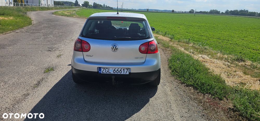 Volkswagen Golf - 4
