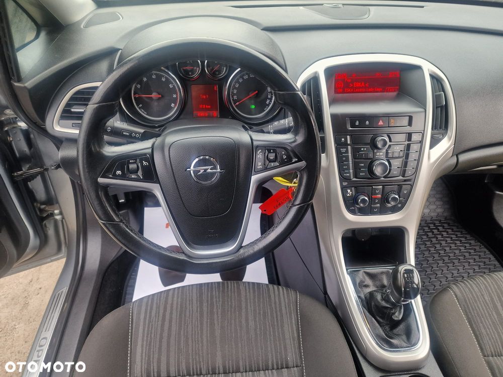 Opel Astra 1.6 ecoFLEX Start/Stop - 9