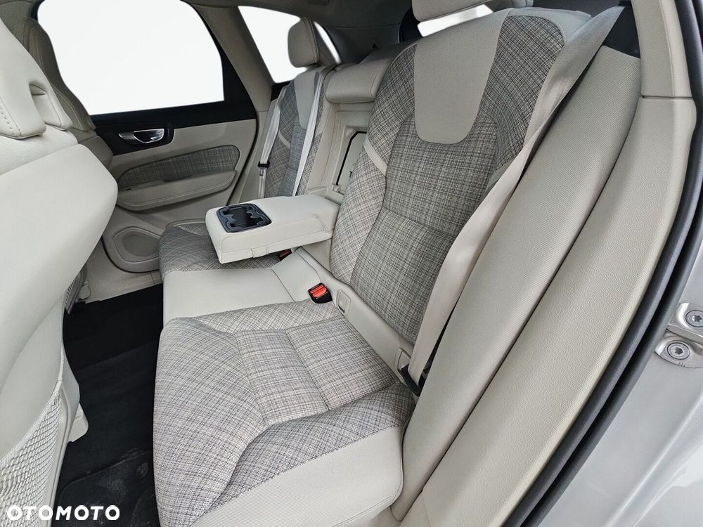 Volvo XC 60 - 35