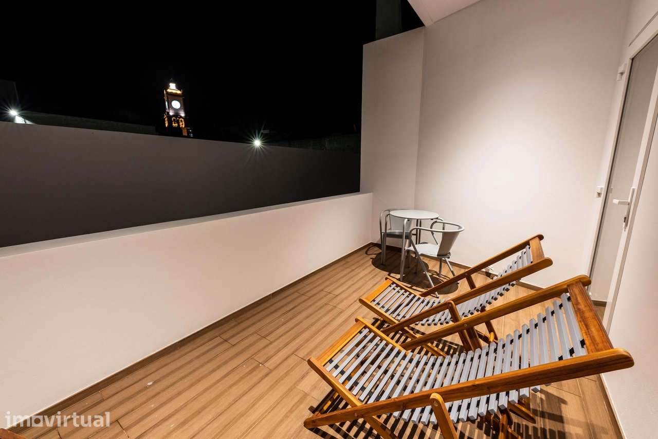Apartamento T2 (Mero) com licença AL no coração de Ponta Delgada - Grande imagem: 5/26