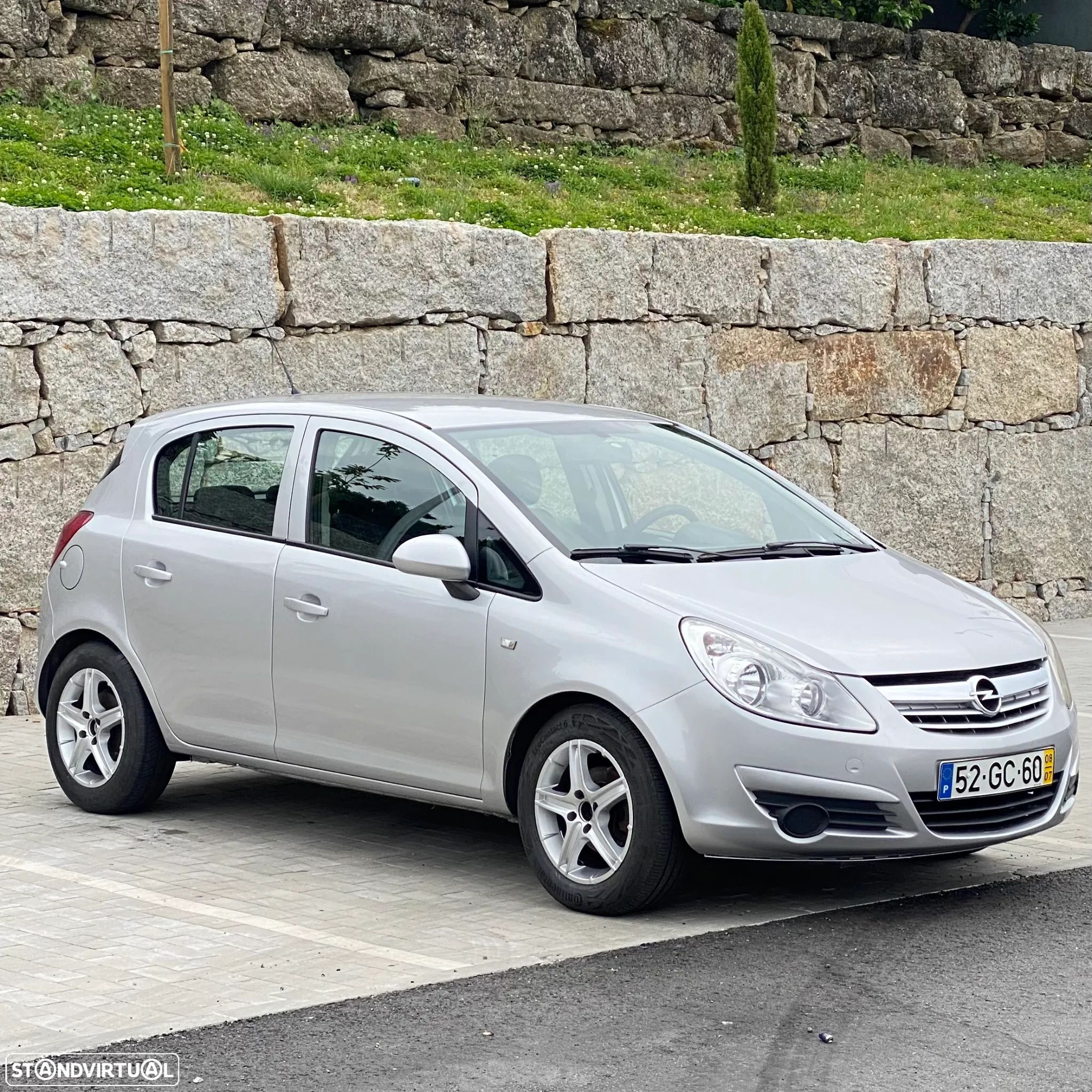 Opel Corsa 1.3 CDTi Enjoy EcoFLEX - 1