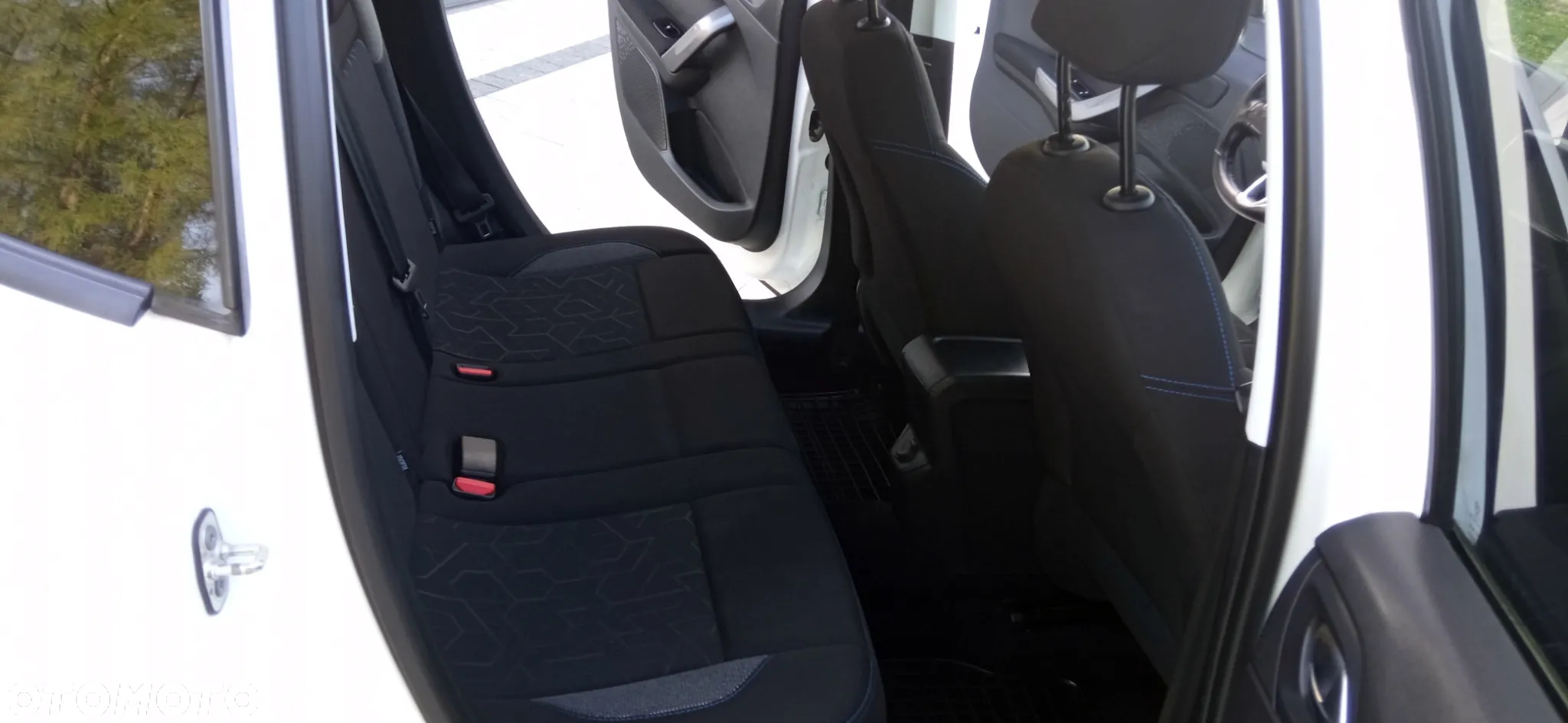 Peugeot 2008 PureTech 82 Style - 18