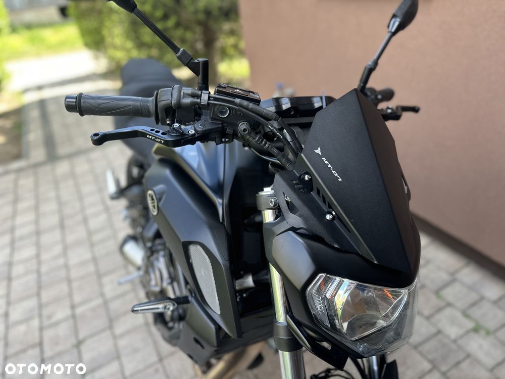 Yamaha MT - 6