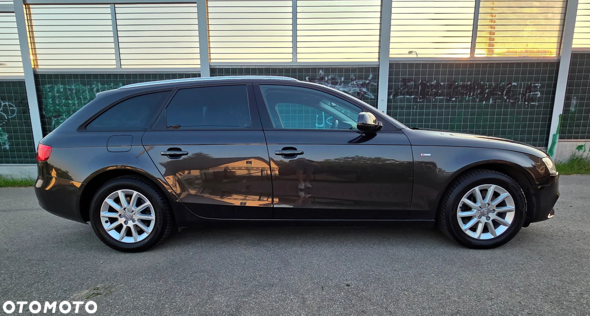 Audi A4 Avant 2.0 TDI quattro - 9