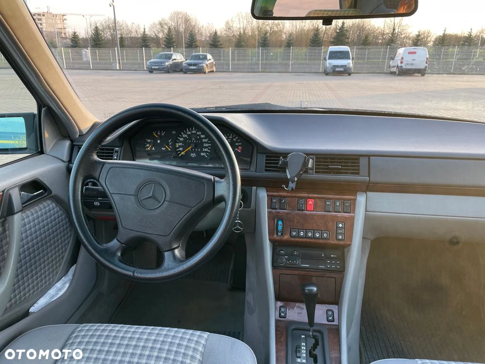 Mercedes-Benz W124 (1984-1993) - 3