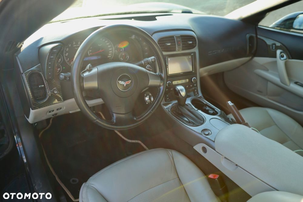 Chevrolet Corvette - 33