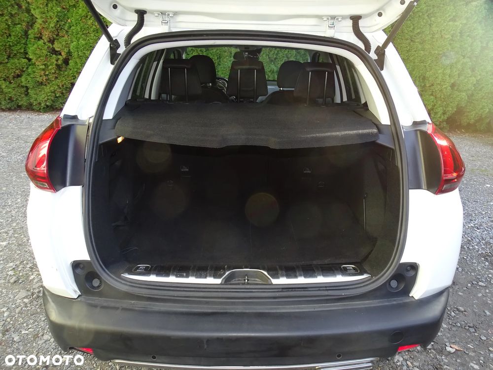 Peugeot 2008 PureTech 110 Stop&Start EAT6 GT-Line Edition - 25