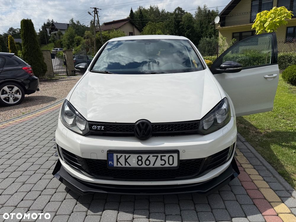 Volkswagen Golf - 28