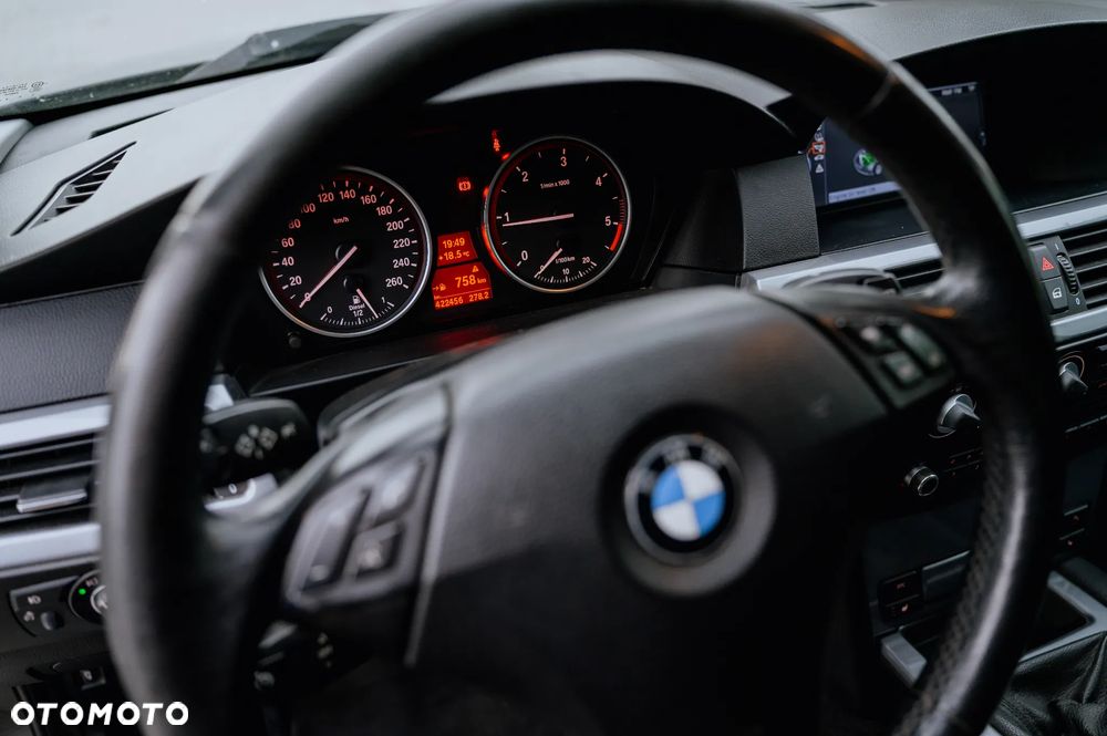 BMW Seria 5 520d - 3