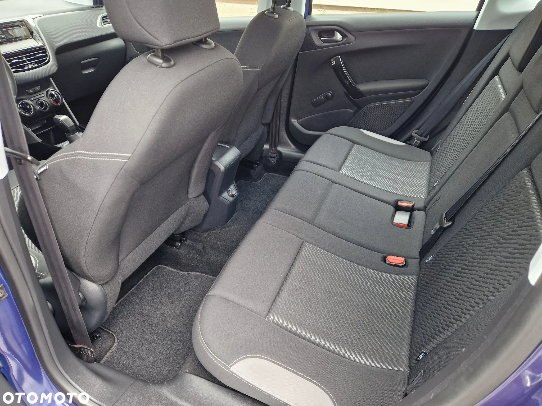Peugeot 2008 - 25