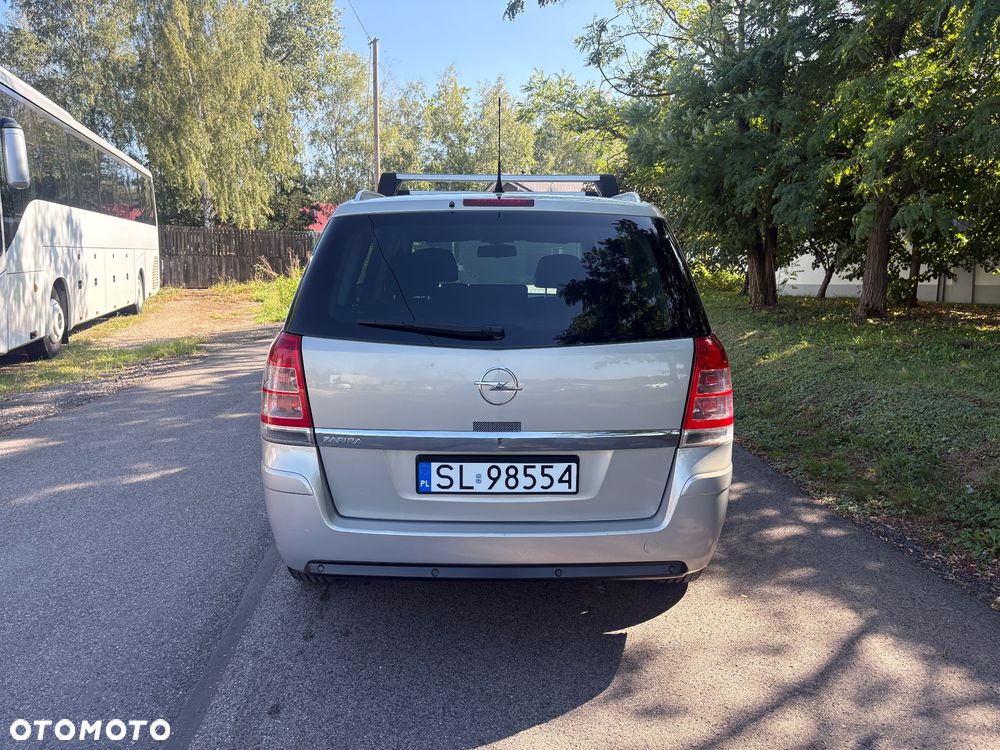 Opel Zafira 1.8 Cosmo - 7