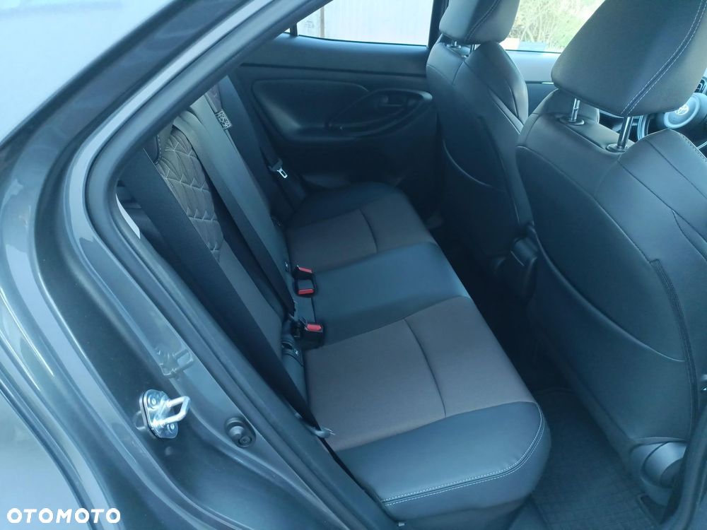Toyota Yaris Cross Hybrid 1.5 Executive - 12