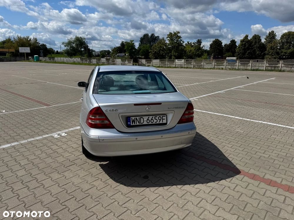 Mercedes-Benz C-Class 2005 photo 4