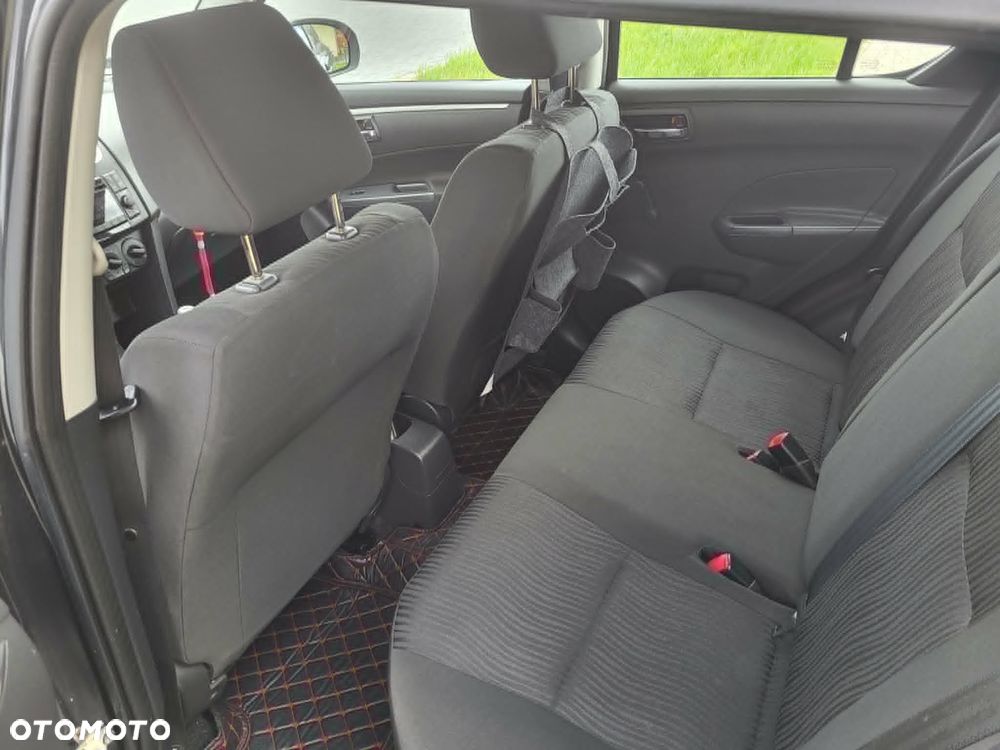 Suzuki Swift - 9