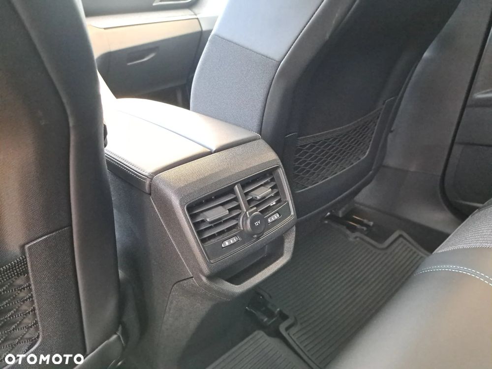 Peugeot 3008 1.6 PureTech Hybrid PHEV Allure Pack S&S EAT8 - 29