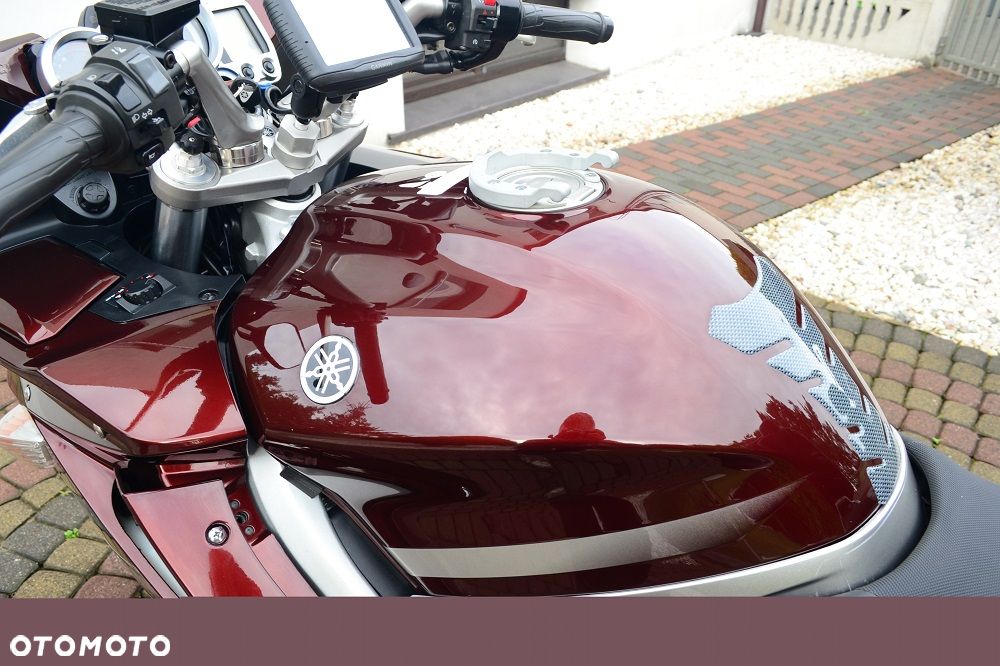 Yamaha FJR - 33