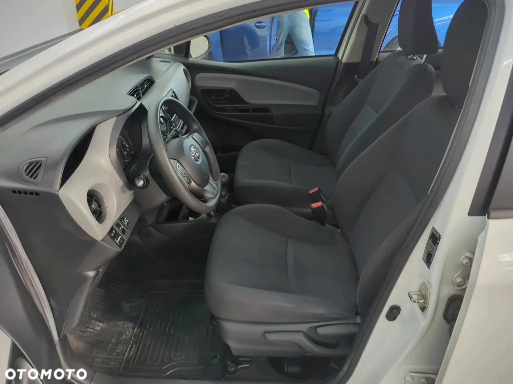 Toyota Yaris 1.0 Active - 6