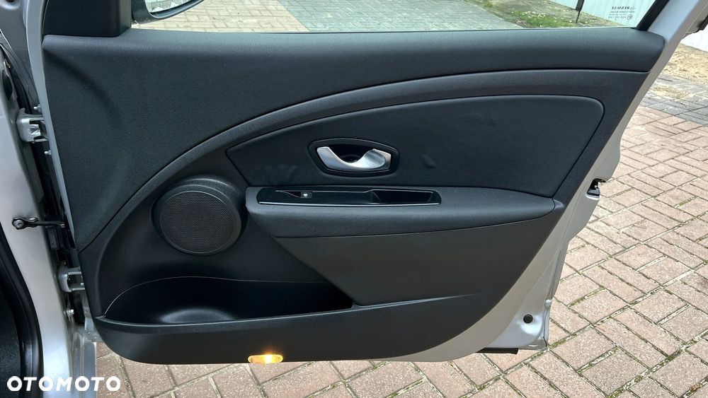 Renault Megane 1.6 16V 100 Expression - 29