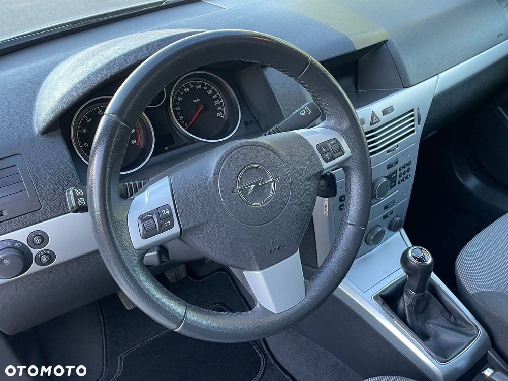 Opel Astra 1.4 Selection - 8