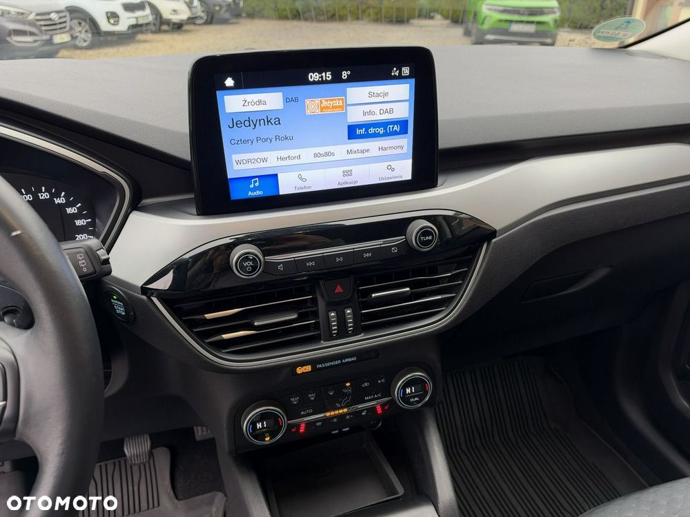 Ford Kuga 1.5 EcoBoost TREND - 17