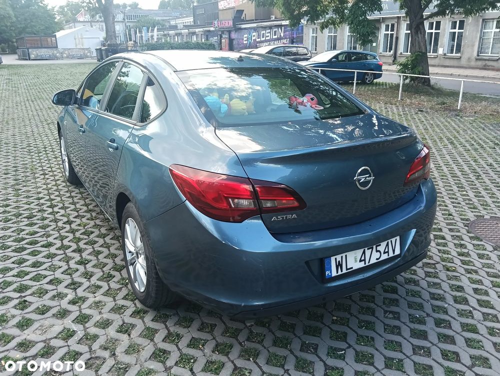 Opel Astra 1.6 Enjoy - 5