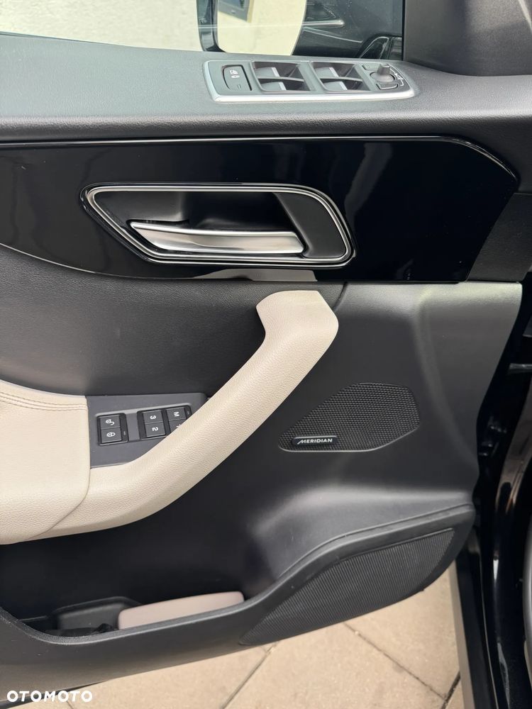 Jaguar F-Pace 2.0 i4P AWD Prestige - 27