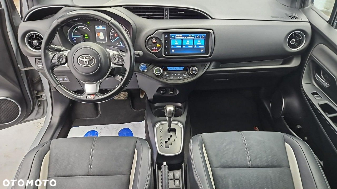 Toyota Yaris - 13