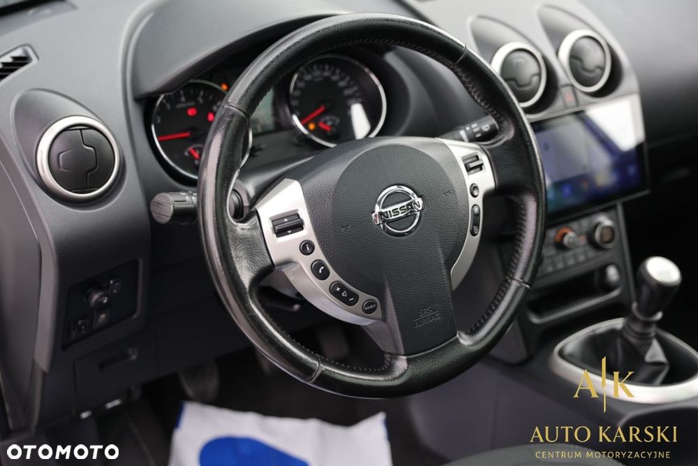 Nissan Qashqai+2 - 23