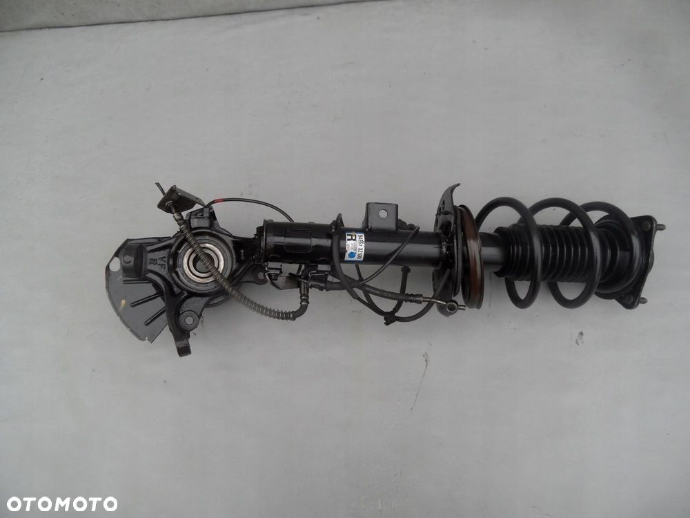 MCPERSON MCPHERSON ZWROTNICA PRAWY PRZÓD HYUNDAI I40 - 2