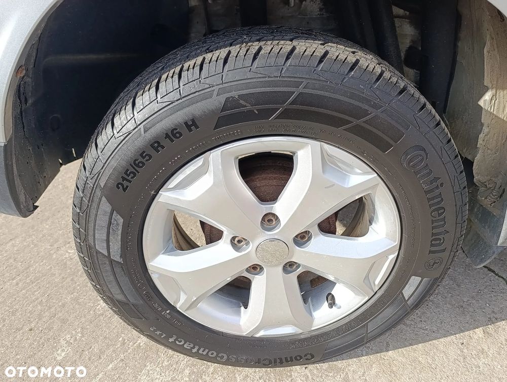 Dacia Duster 1.6 SCe Outdoor S&S - 29