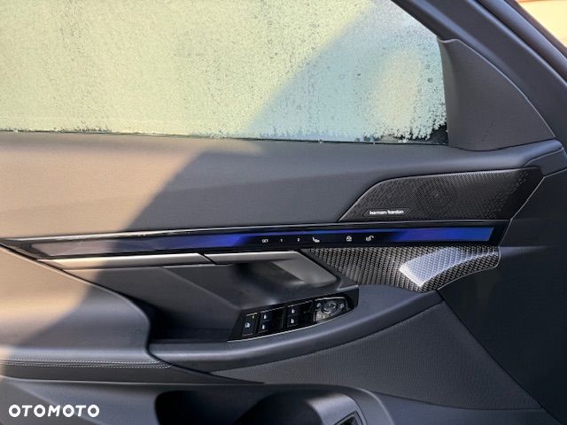 BMW Seria 5 520i M Sport Edition - 10