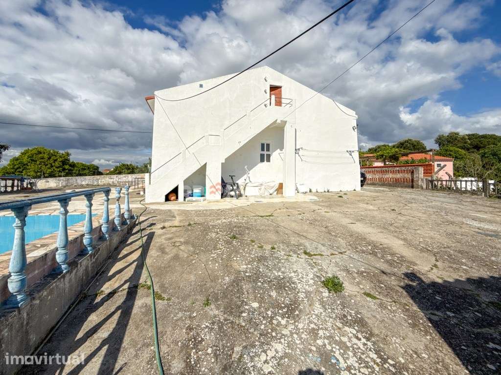 Moradia T3 com Piscina e Terreno em São Facundo - Grande imagem: 5/41