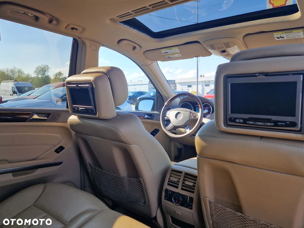 Mercedes-Benz GL 500 - 33