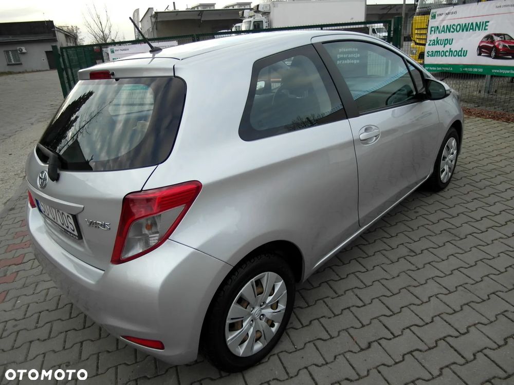 Toyota Yaris 1.0 Luna - 8