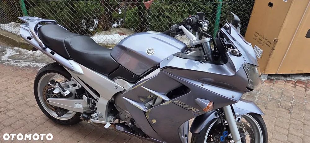 Yamaha FJR - 16