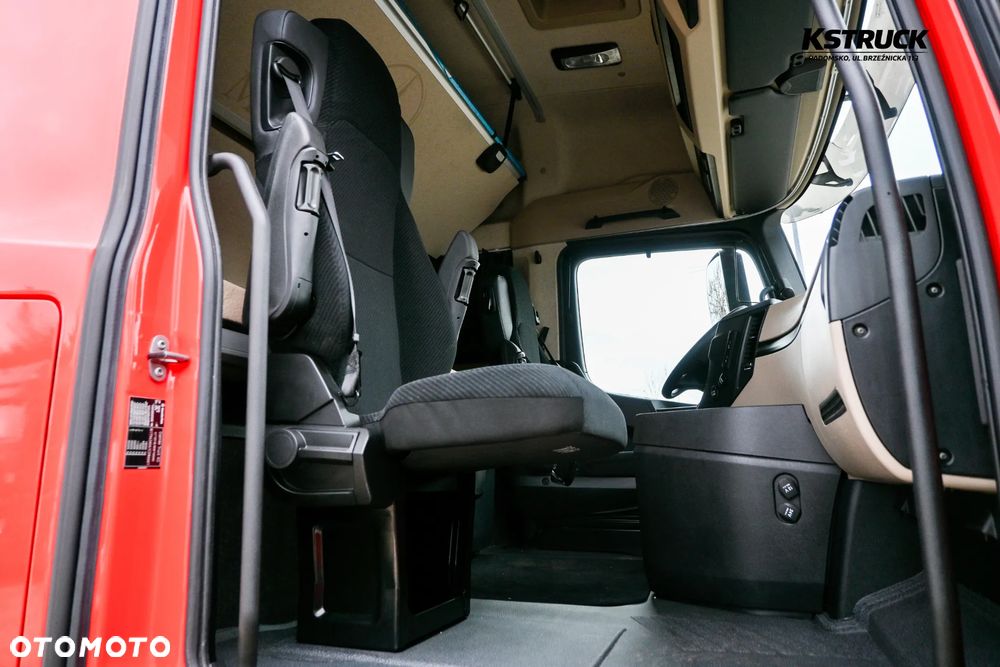 Mercedes-Benz Actros L - 18