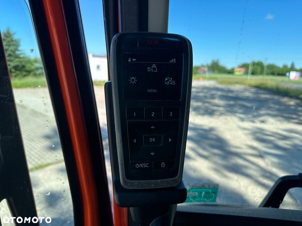 Volvo FH 500 8X2 WYWROTKA DO ZBOZA Z KOMPRESOREM - 27