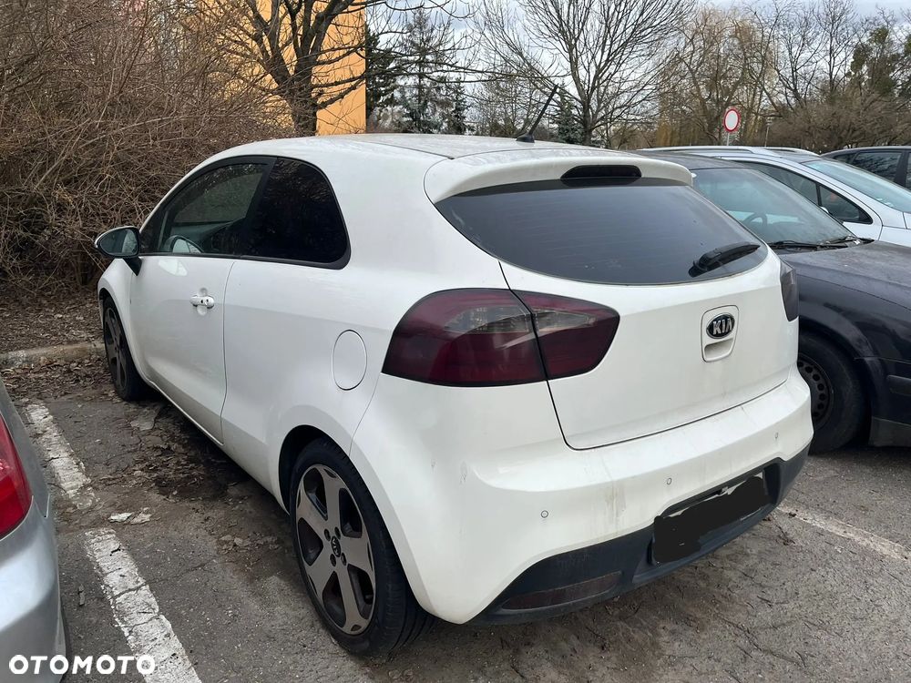 Kia Rio 1.4 XL - 3