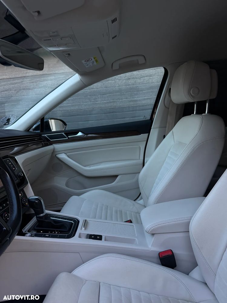 Volkswagen Passat 1.4 TSI ACT DSG R Executive - 11