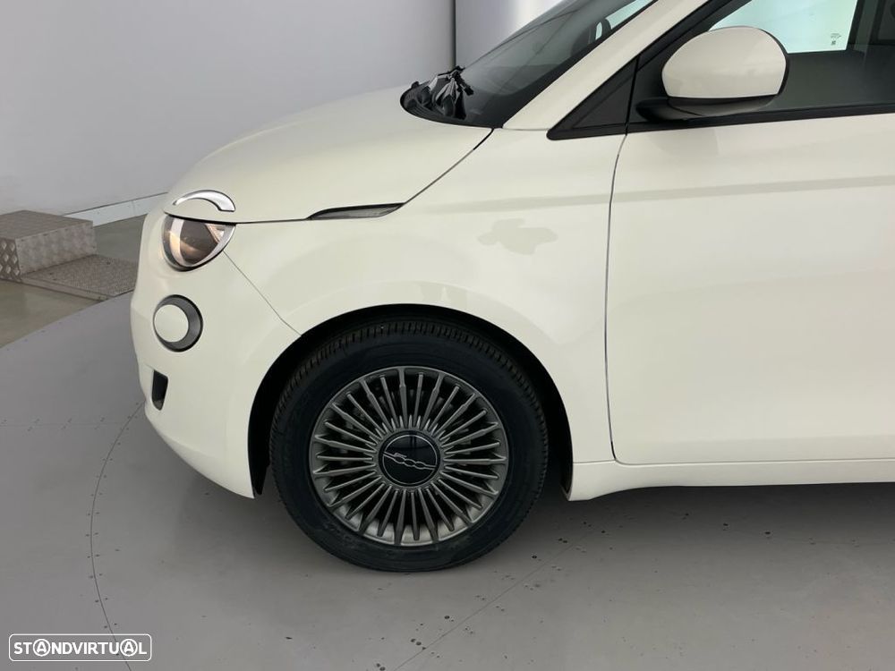 Fiat 500e La Prima - 19