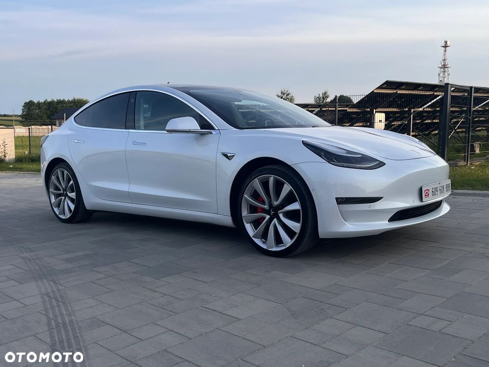 Tesla Model 3 - 2