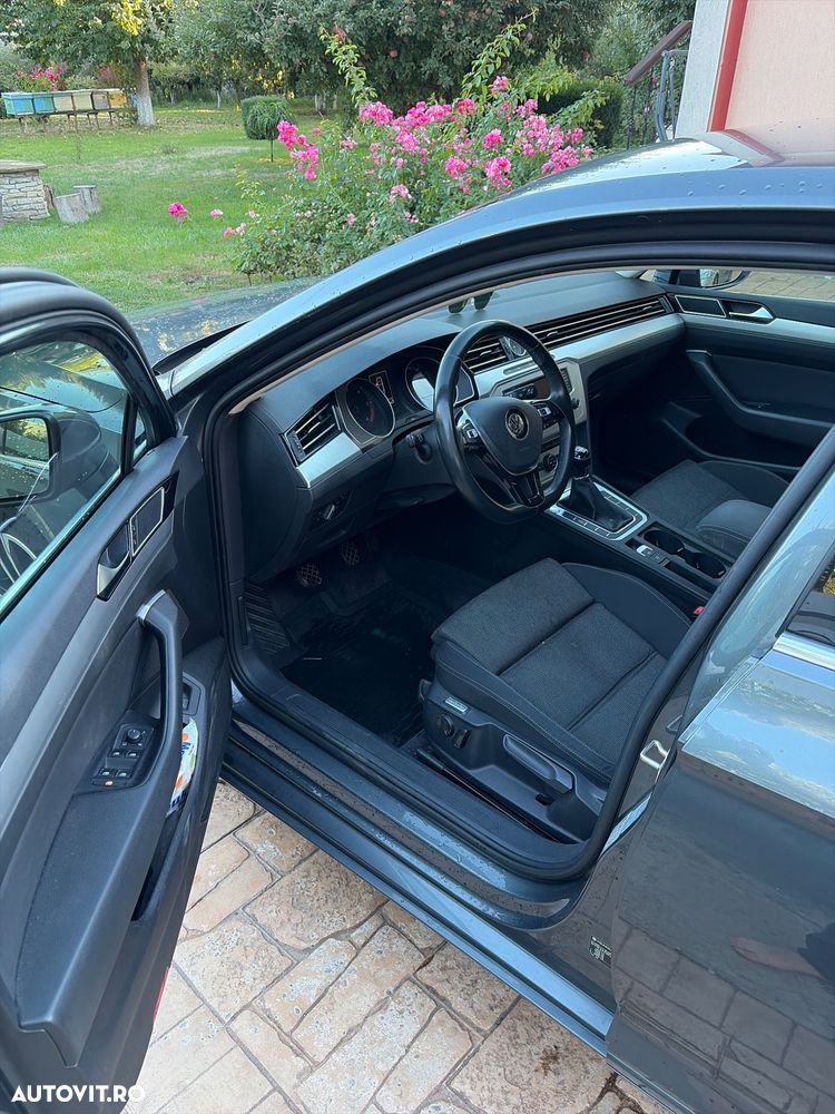 Volkswagen Passat - 8