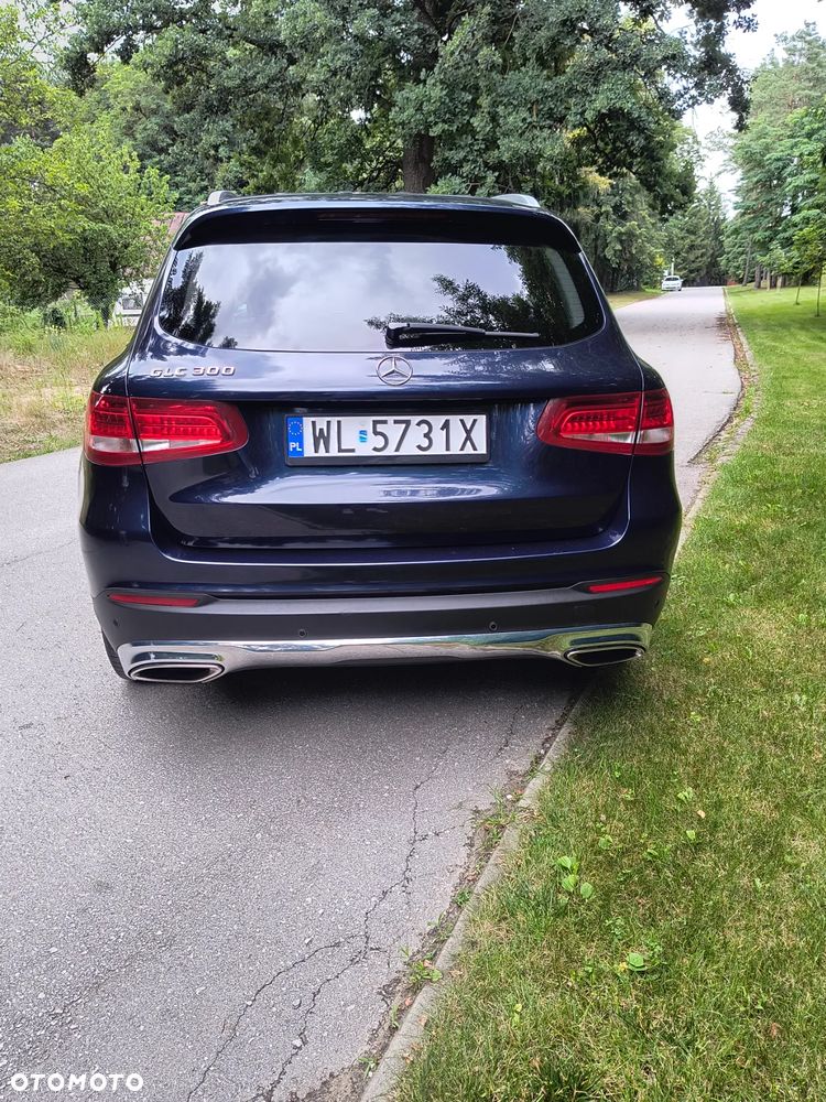 Mercedes-Benz GLC - 4