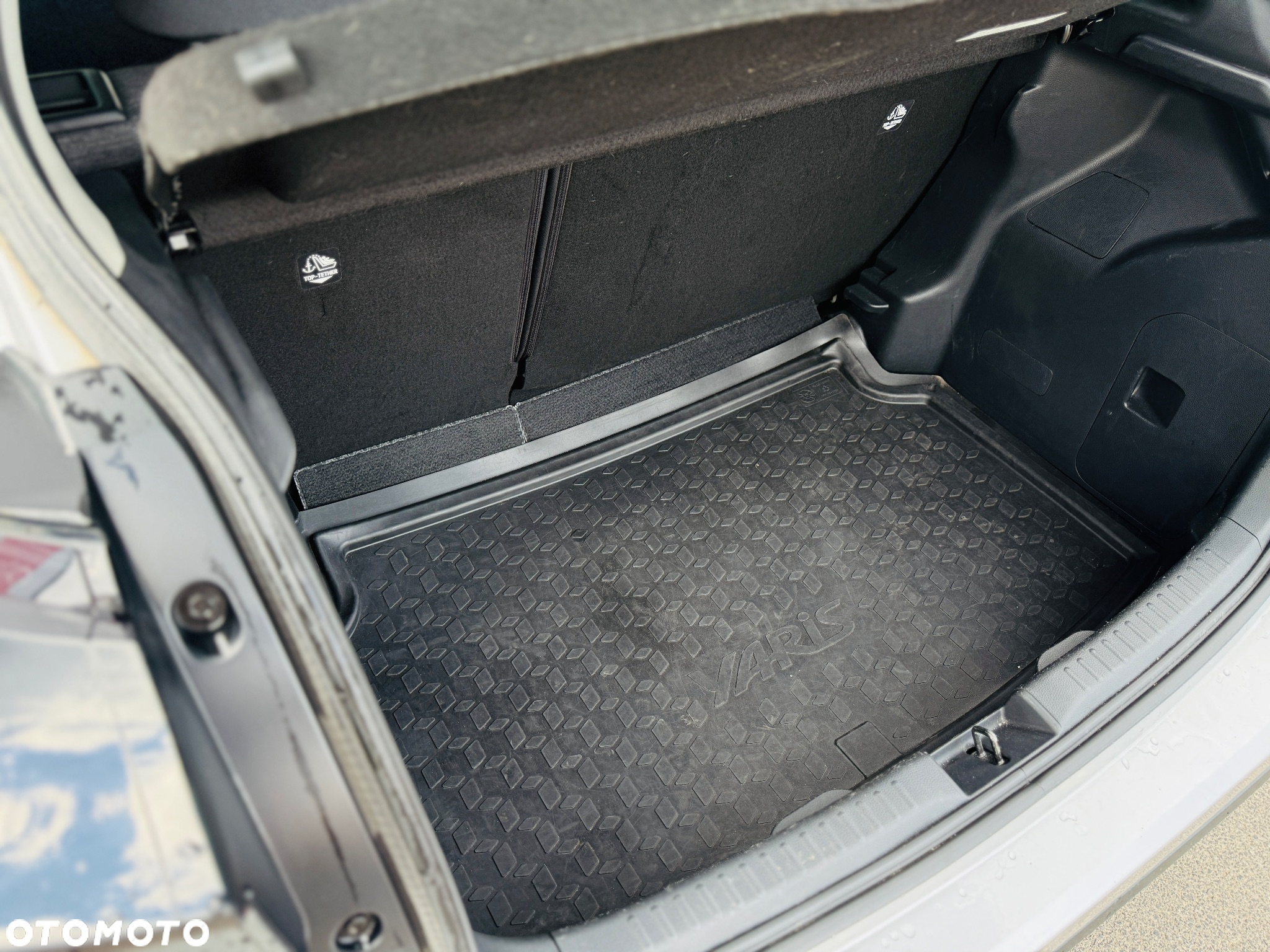 Toyota Yaris - 14