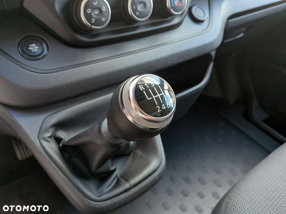 Renault Trafic - 14