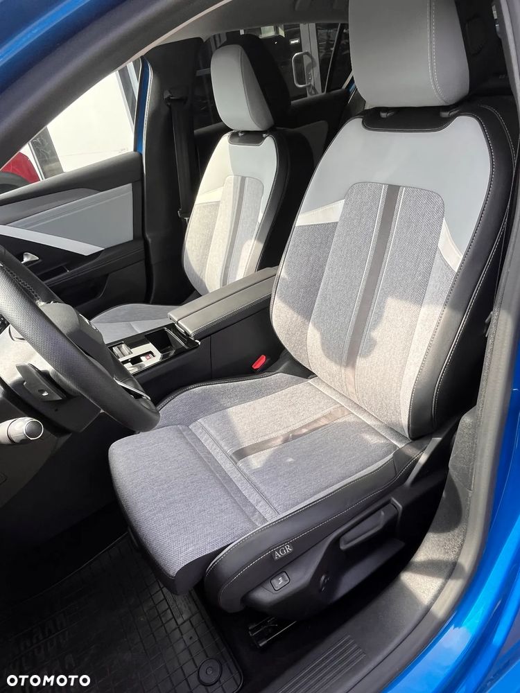 Opel Astra 1.2 T Elegance S&S - 12