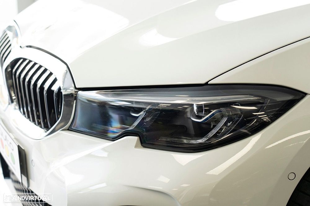 BMW 320 d Pack Desportivo M Auto - 3
